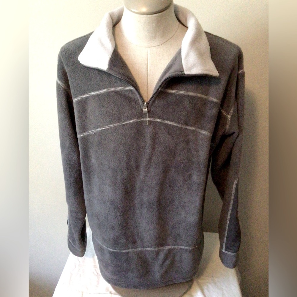 Mens 1/4 zip Identical shirt. Size medium.